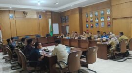 Bapemperda DPRD Kabupaten Sukabumi bahas 19 Raperda dalam Propemperda 2025. | Humas DPRD