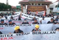 Mantan pekerja Sritex masih menanti kepastian pencairan THR yang belum dibayarkan pasca PHK massal. | instagram.com/sritexindonesia