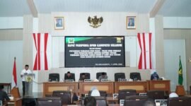 Fraksi DPRD buka pandangan soal revisi Perda PDRD. | Humas DPRD