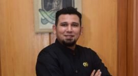 Hamzah Gurnita kritik jembatan darurat yang rusak diterjang banjir. | Istimewa