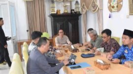 Sekda Sukabumi bahas kelanjutan Beasiswa Indonesia Emas-Daerah bersama YPAN dan APKASI. | Fb/Pemerintah Kabupaten Sukabumi