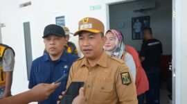 Wabup Sukabumi tinjau banjir dan aktivitas tambang di Desa Citarik. Fb/Pemerintah Kabupaten Sukabumi