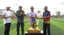 Disbudpora resmikan Mini Soccer Garuda Bhwa, wujudkan ruang olahraga sehat dan pembinaan atlet muda Sukabumi. | Fb/Pemerintah Kabupaten Sukabumi