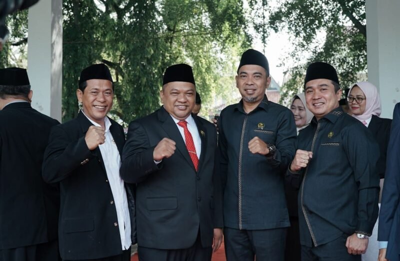 Ketua DPRD Sukabumi bacakan teks Pancasila, tegaskan makna kebhinekaan dalam peringatan Hari Lahir Pancasila 2025.