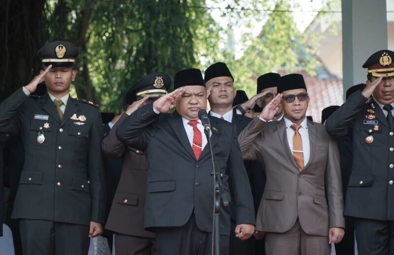 Ketua DPRD Sukabumi bacakan teks Pancasila, ajak warga hayati nilai persatuan dan keadilan. | Dok. Humas DPRD