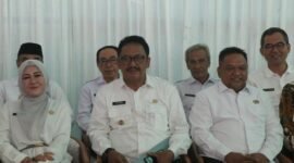 Ketua DPRD dan Bupati Sukabumi teken komitmen antikorupsi bersama KPK di Gedung Pakuan. | Istimewa