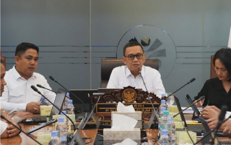 Karding klarifikasi pernyataan WNI kerja luar negeri, tegaskan fokus pada pekerja migran. | Instagram/@abdulkadirkarding