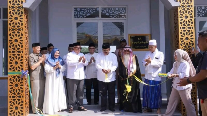 Bupati Asep Japar resmikan Masjid Al Haesuni, dorong jadikan pusat peradaban. | Fb/Pemerintah Kabupaten Sukabumi 