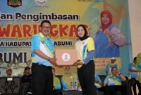 Bupati Sukabumi ikut senam bareng guru olahraga, dorong budaya hidup sehat sejak dini. | Fb/Pemerintah Kabupaten Sukabumi 