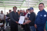 Bupati Sukabumi beri apresiasi hangat untuk para relawan bencana. | Fb/Pemerintah Kabupaten Sukabumi 