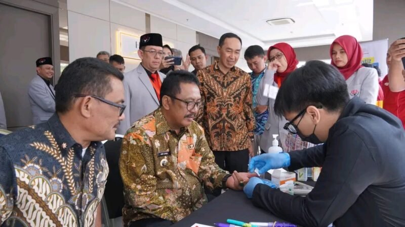 ASKLIN dilantik, Bupati dorong sinergi untuk layanan kesehatan gratis | Fb/Pemerintah Kabupaten Sukabumi 