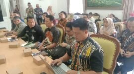 DPRD Sukabumi bahas Raperda RPJMD 2025–2029 bersama mitra eksekutif.