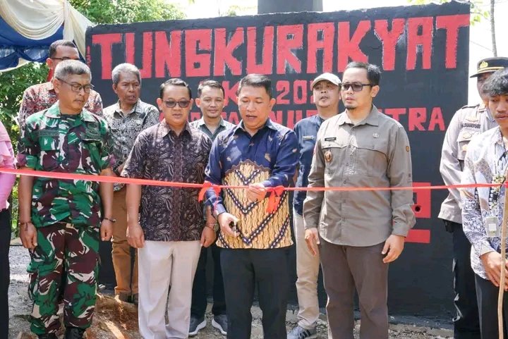 Wabup Sukabumi resmikan Tungku Rakyat, inovasi mahasiswa untuk atasi krisis sampah desa. | Fb/Pemerintah Kabupaten Sukabumi
