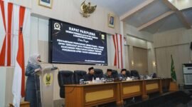 Rapat Paripurna ke-29 DPRD Sukabumi bahas pandangan fraksi terkait APBD Perubahan 2025.