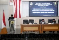 Bupati Sukabumi sampaikan nota pengantar Raperda APBD 2026 dalam paripurna DPRD. | FB/Pemerintah Kabupaten Sukabumi 