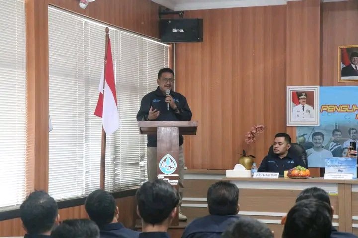 Bupati Sukabumi dorong pengurus baru FORKI jaga dedikasi dan komitmen demi prestasi karate yang lebih gemilang. | FB/Pemerintah Kabupaten Sukabumi 