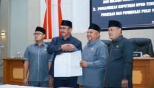 DPRD Sukabumi sahkan dua Raperda strategis untuk APBD 2026 dan penataan pusat perbelanjaan. | FB/Pemerintah Kabupaten Sukabumi 