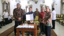 Wabup Sukabumi tandatangani PKS OP4D Tahap VII untuk dorong kemandirian fiskal daerah. | FB/Pemerintah Kabupaten Sukabumi