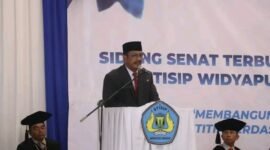 Bupati Sukabumi Asep Japar hadiri wisuda 186 mahasiswa STISIP Widyapuri Mandiri, optimistis lulusan siap berkontribusi bagi masyarakat. | FB/Pemerintah Kabupaten Sukabumi 