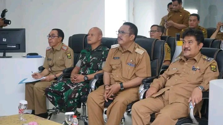 Bupati Sukabumi ikut rakor nasional bahas pengendalian inflasi dan percepatan belanja daerah bersama Mendagri dan Menkeu. | FB/Pemerintah Kabupaten Sukabumi 
