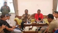 Bupati Sukabumi dorong sinergi pemerintah, pengusaha, dan buruh melalui forum LKS Tripartit. | FB/Pemerintah Kabupaten Sukabumi