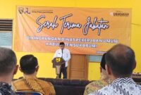 Momen haru iringi perpindahan Dede Rukaya ke DPMPTSP Sukabumi.
