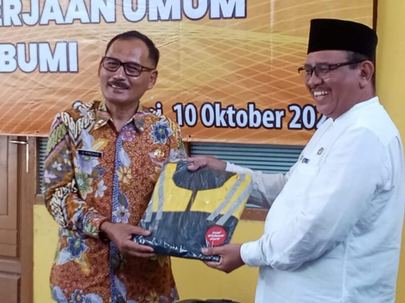 Uus Pirdaus pimpin Dinas PU Sukabumi, tegaskan komitmen lanjutkan prestasi dan perkuat integritas.