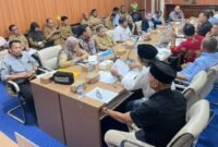 DPRD Sukabumi bahas pengurangan dana transfer Rp700 miliar dalam Raperda APBD 2026.