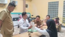 Seluruh ASN Dinas PU Sukabumi dinyatakan negatif narkoba usai tes urine BNNK, bentuk komitmen wujudkan instansi bersih dan sehat.