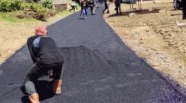 Dinas PU Sukabumi targetkan seluruh jalan rusak selesai diperbaiki pada 2026.