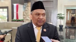 Ketua DPRD Sukabumi apresiasi pengabdian guru di Hari Guru Nasional 2025.
