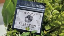Desa Perbawati kembangkan Kopi Purbawati berbasis petani lokal. Fb/Pemerintah Kabupaten Sukabumi 