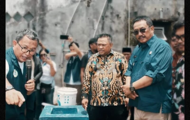 Peresmian fasilitas energi terbarukan di Simpenan.