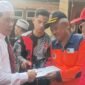 Junajah Jajah Nurdiansyah salurkan bantuan bagi korban pergerakan tanah di Bantargadung.