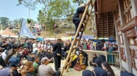 Sirnaresmi, desa adat Sukabumi dengan potensi pertanian dan wisata budaya.