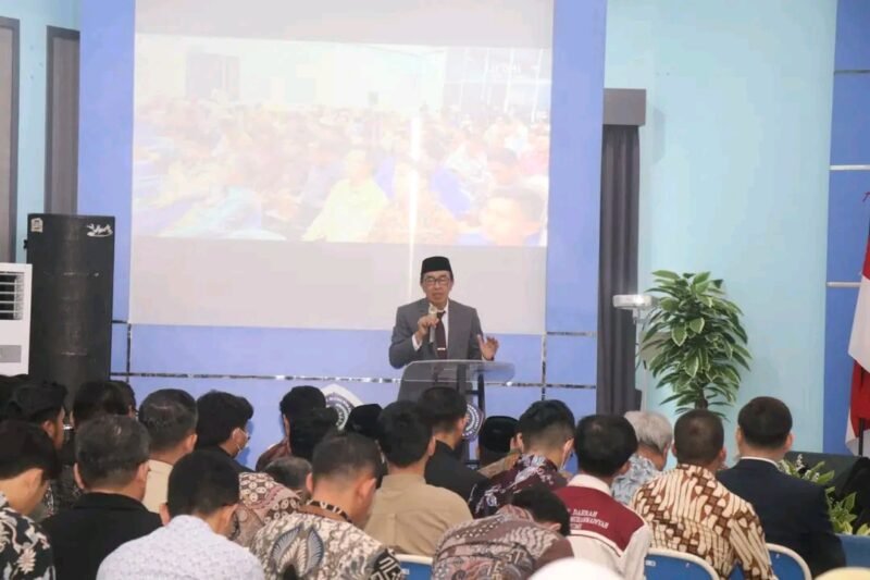 Sekda apresiasi peran UMMI dalam meningkatkan SDM dan membangun desa di Sukabumi. (fb/Pemerintah Kabupaten Sukabumi)