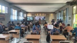 Ciletuh bukan cuma destinasi wisata, tapi juga bisa menjadi kelas terbuka bagi generasi muda. | Istimewa