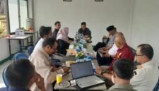 Komisi I DPRD Sukabumi apresiasi kepatuhan PT Cosmo Technology sekaligus dorong kontribusi perusahaan bagi pembangunan daerah.
