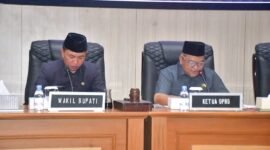 Pemkab Sukabumi sampaikan Raperda Perubahan APBD 2026 ke DPRD. (fb/Pemerintah Kabupaten Sukabumi)
