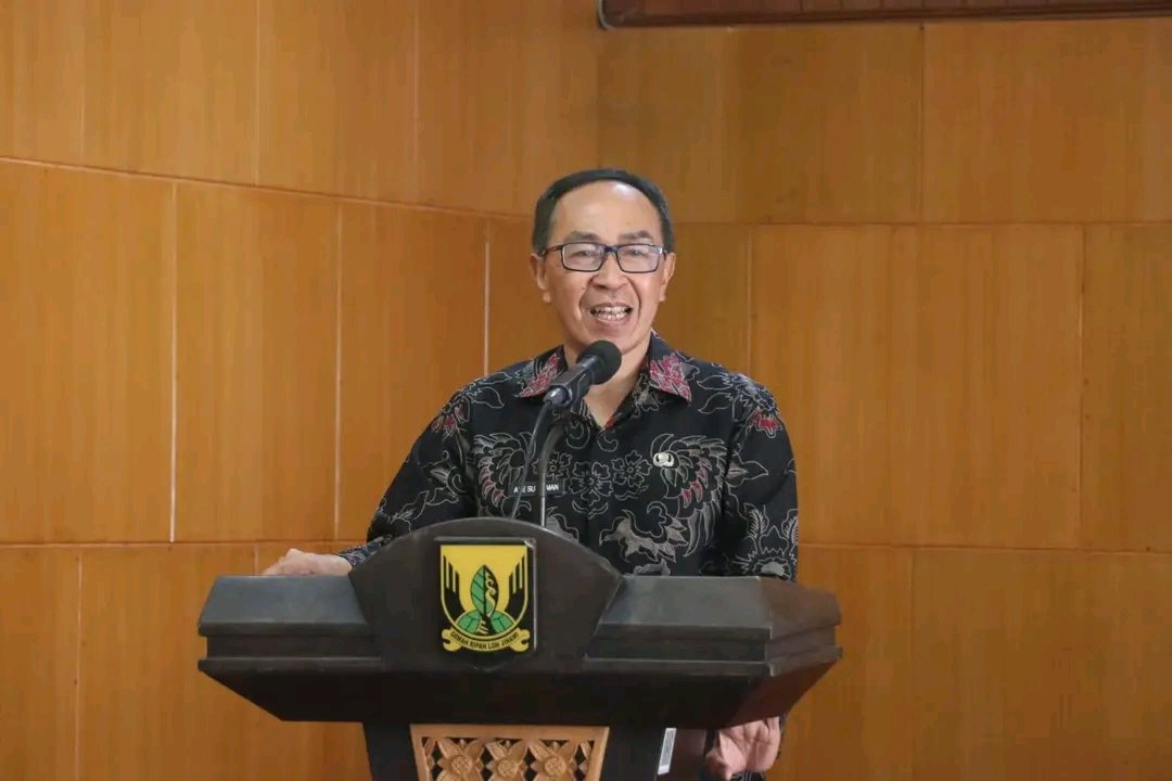 Pengurus FSKS se-Kabupaten Sukabumi masa bakti 2025–2030 resmi dilantik dan siap memperkuat pengabdian di bidang kesehatan masyarakat. (fb/Pemerintah Kabupaten Sukabumi)