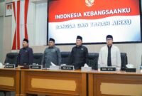 DPRD Sukabumi melanjutkan pembahasan Raperda perubahan SOTK dengan fokus pada penguatan kelembagaan dan pelayanan publik.
.