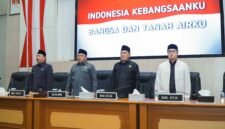 DPRD Sukabumi melanjutkan pembahasan Raperda perubahan SOTK dengan fokus pada penguatan kelembagaan dan pelayanan publik.
.