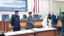 Dana bagi hasil Provinsi Jawa Barat turun Rp7,4 miliar, DPRD dan Pemkab Sukabumi dorong anggaran fokus pada program prioritas.